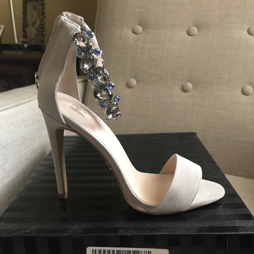 Shoe
